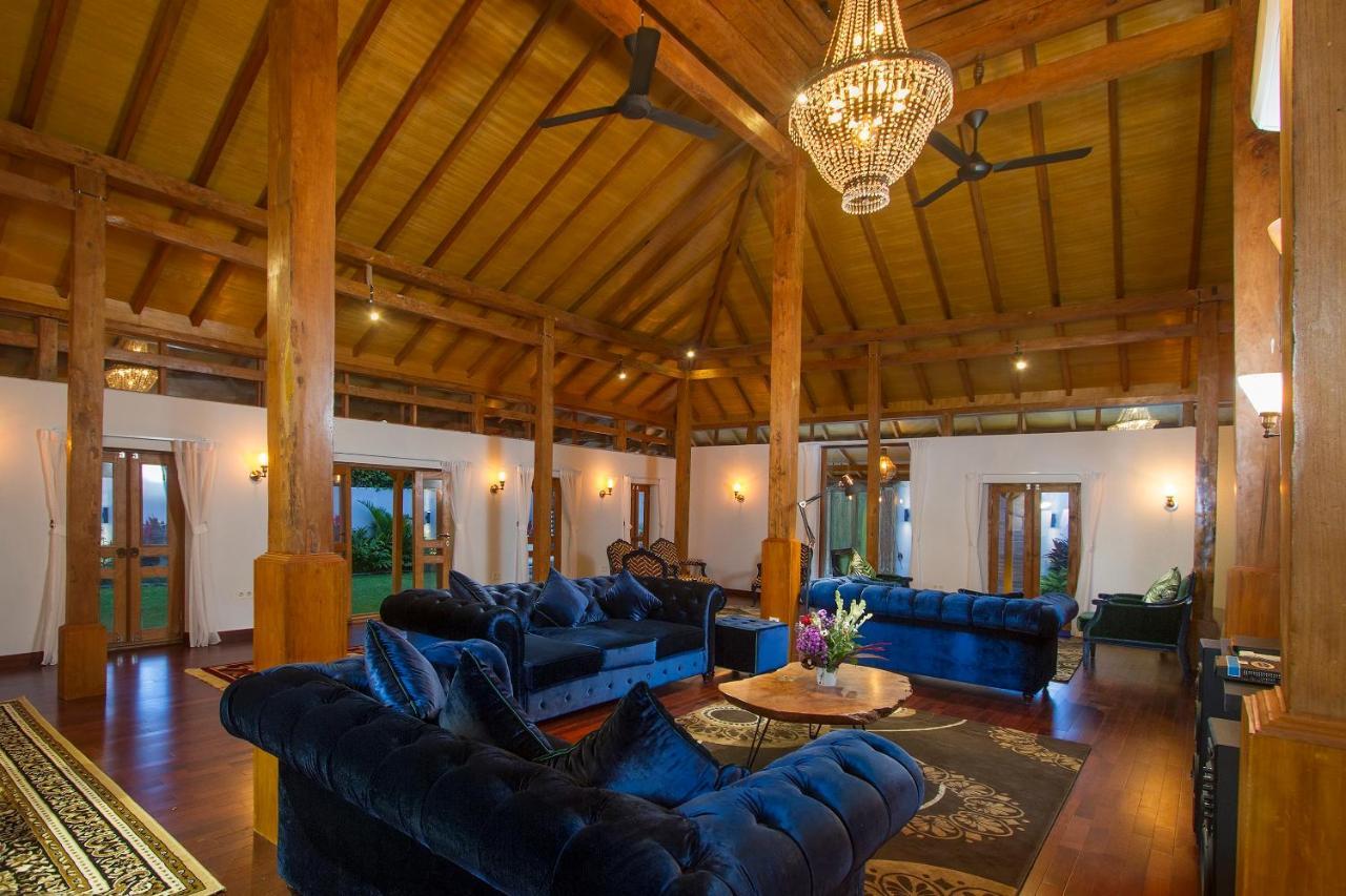 Villa Joglo Jagat เซมินยัค ภายนอก รูปภาพ